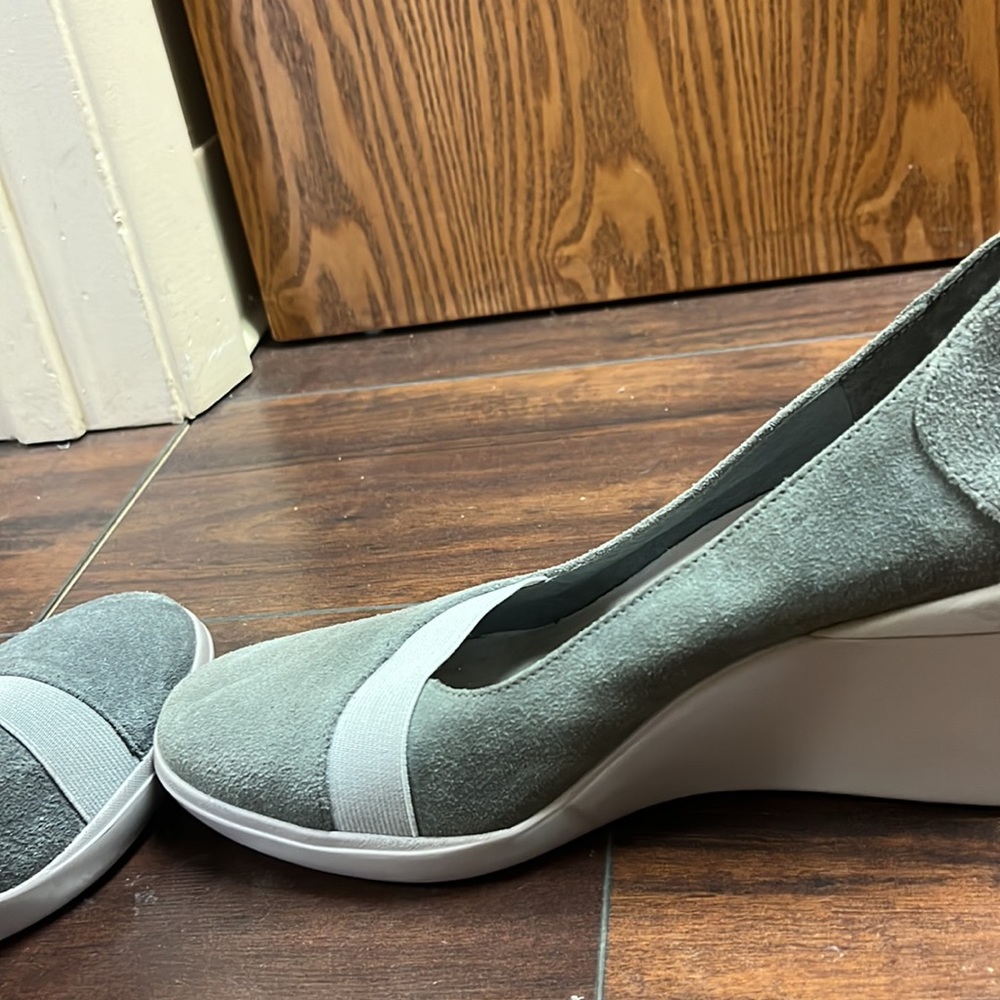 Tsubo gray wedges. - Picture 7 of 8